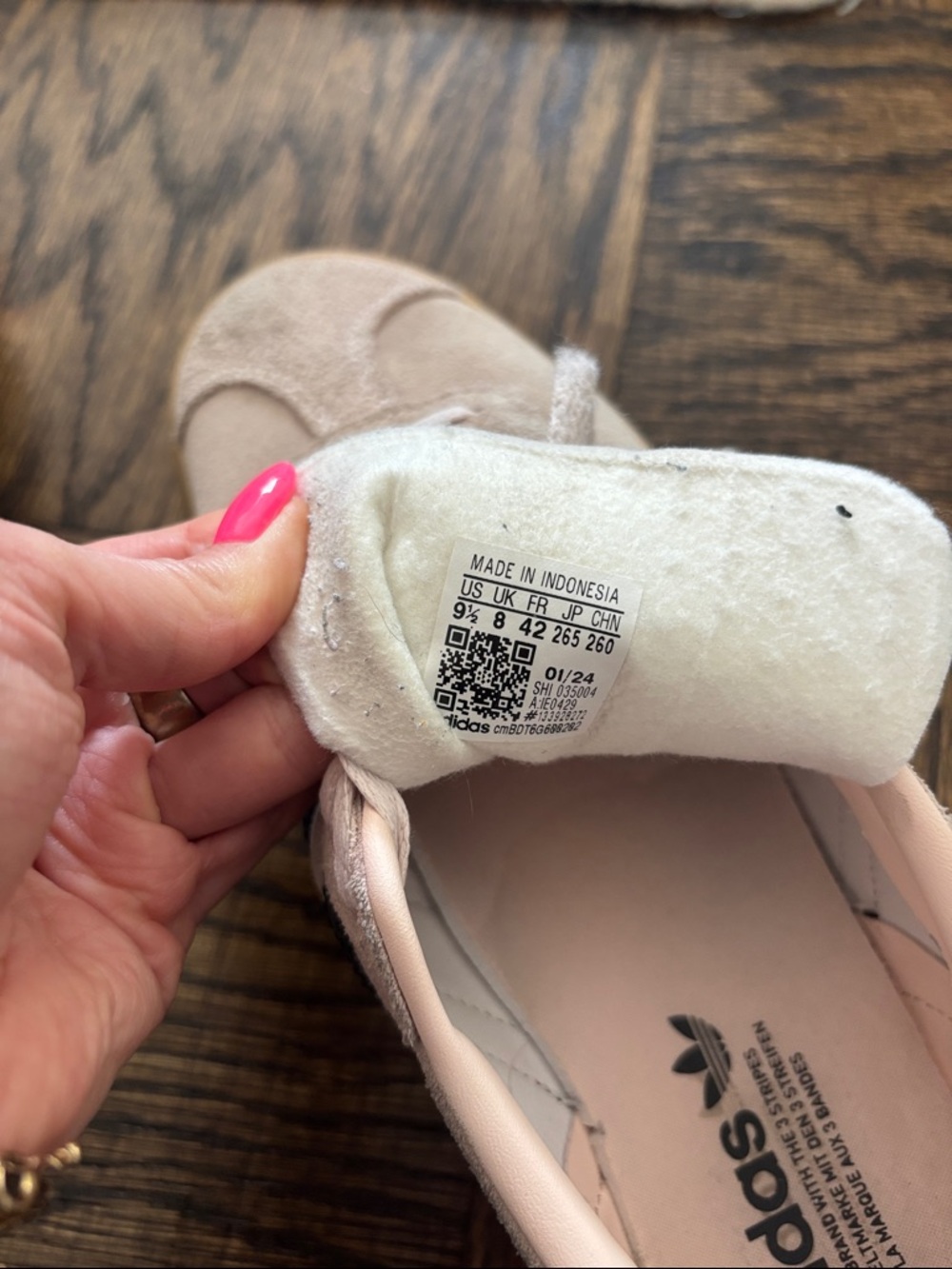 Adidas Gazelle - Women’s 9.5 - Picture 5 of 5